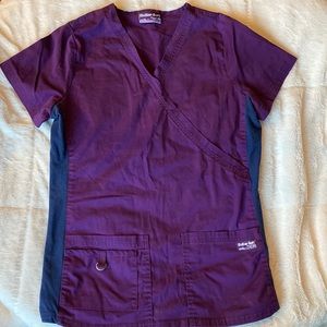 Butter-soft scrubs by UA women’s small
